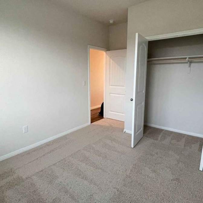 Akshay's room