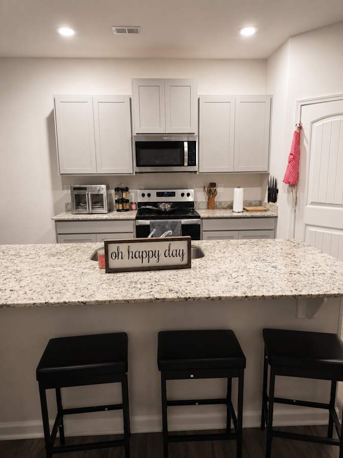 Chelsea Ellison's room