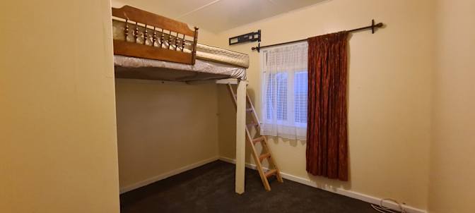 Jo's room