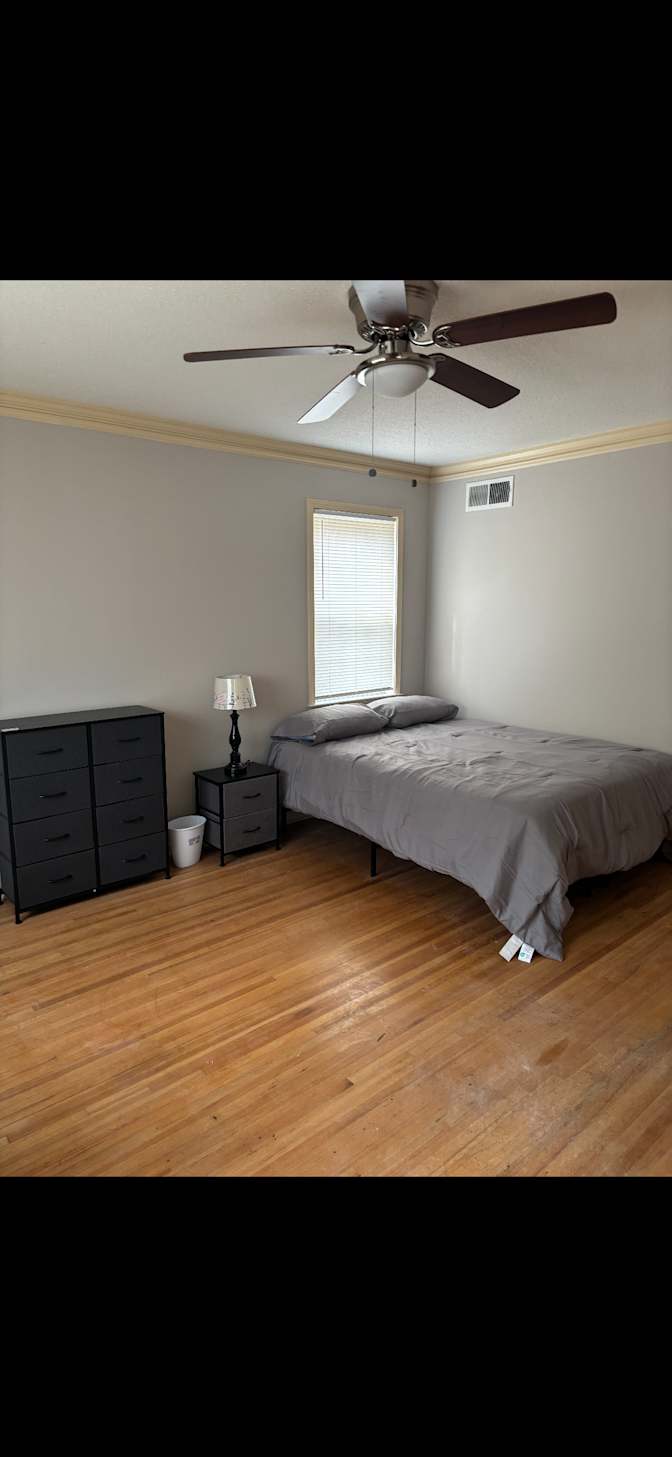 Gwen Ivery's room