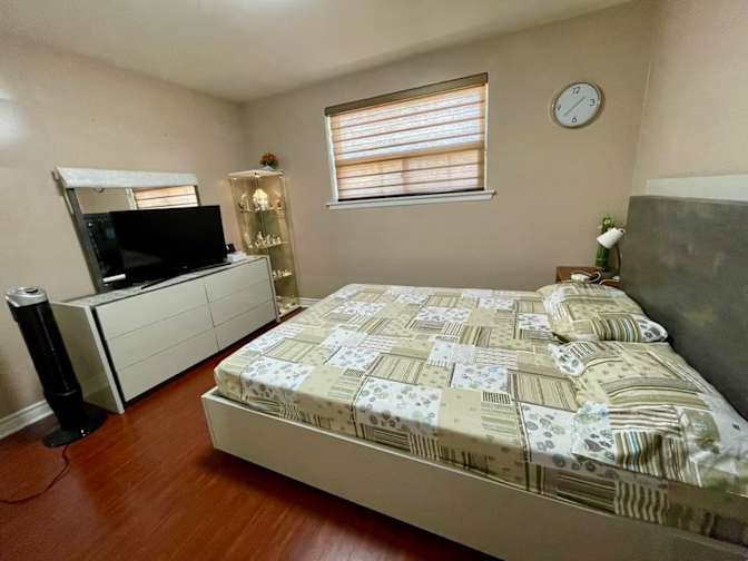 Sandeep Sawhney's room