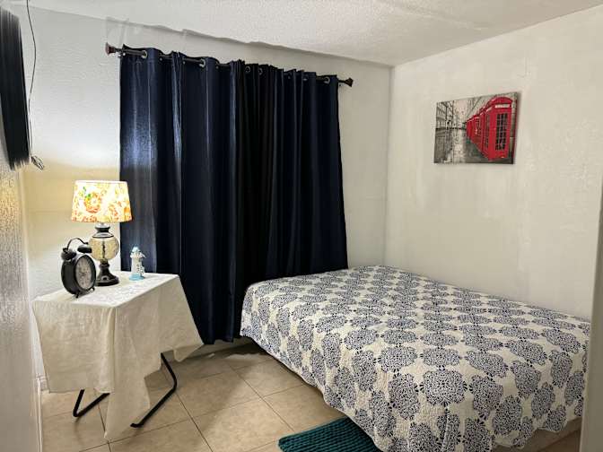Xiomara's room