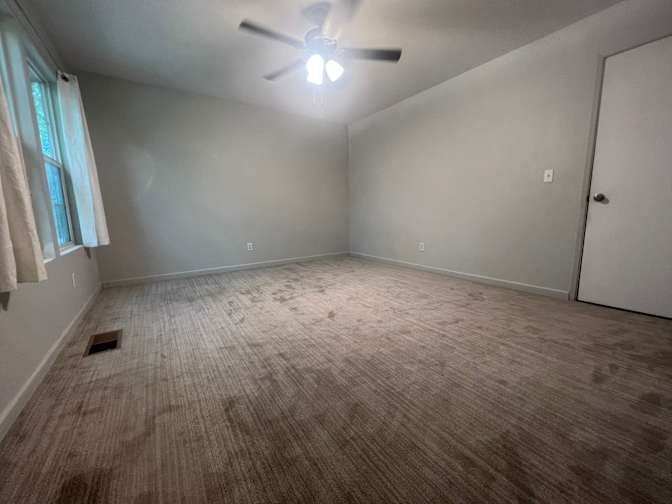 KathleenSam's room
