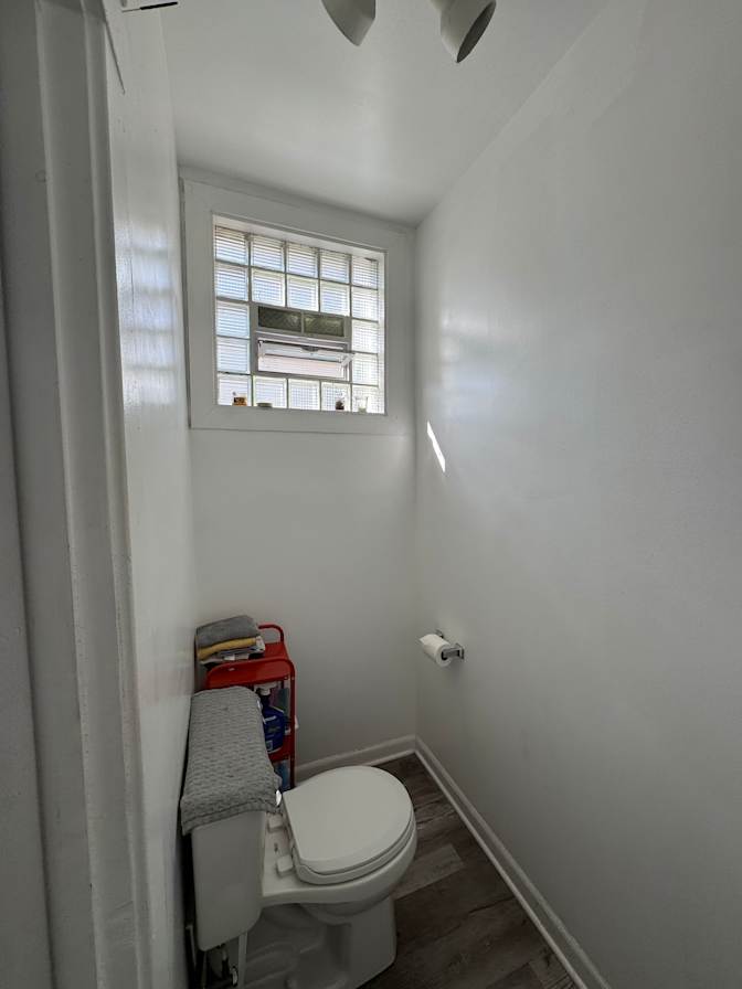 Enrique's room