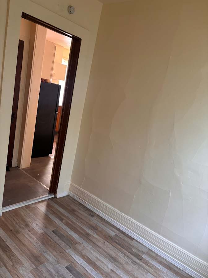 Ronney's room