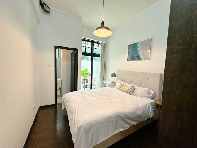 Hei Homes's room