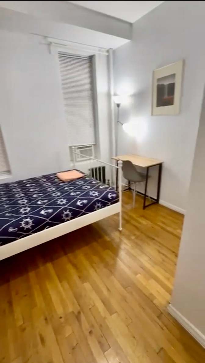 Dhruv Shah's room