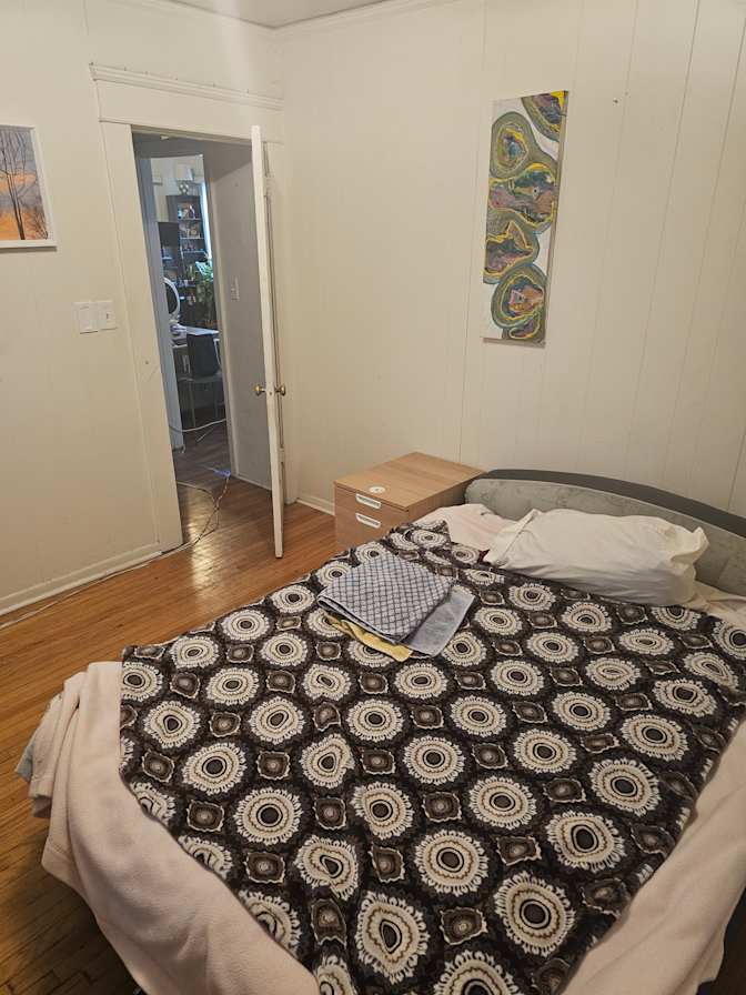 Farhad's room
