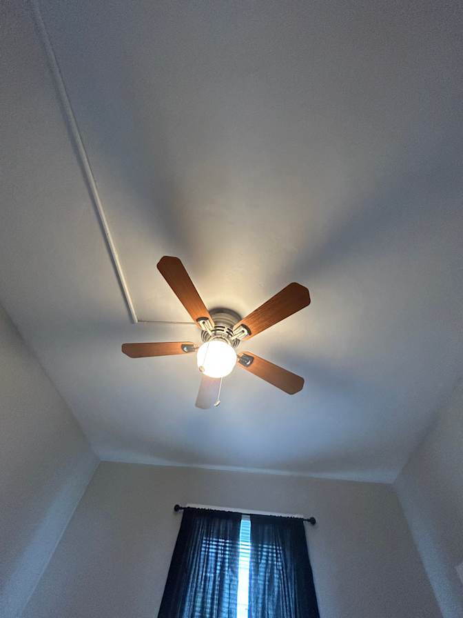 Jahizzy's room