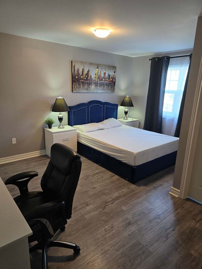 Dee's room