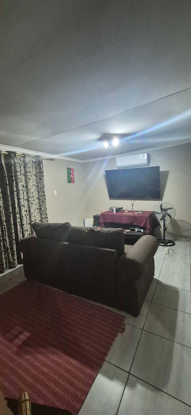 Rucardo's room