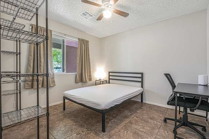PadSplit's room