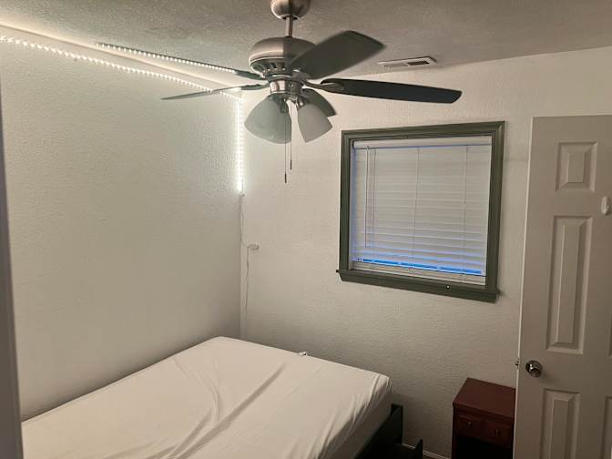 Frander's room