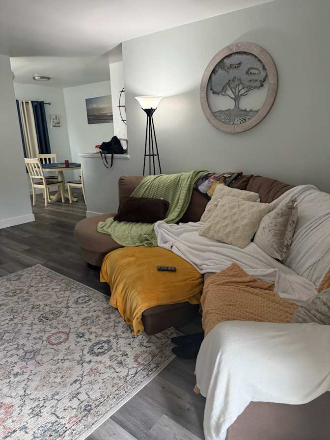 Ysemia's room