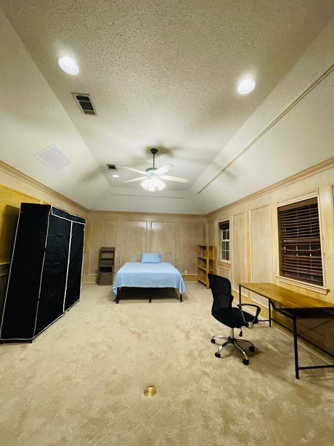 KHANH's room