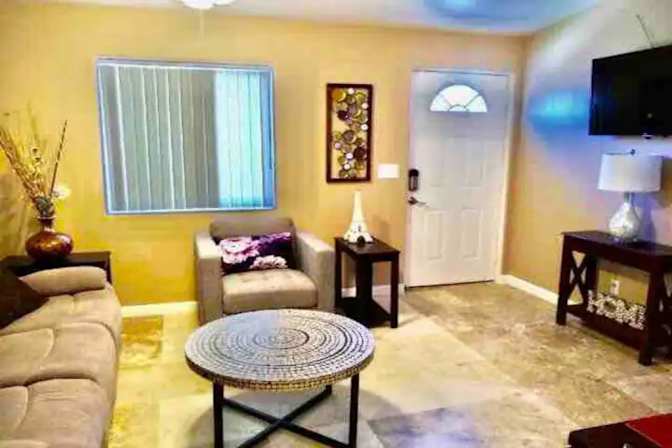 Richard's room