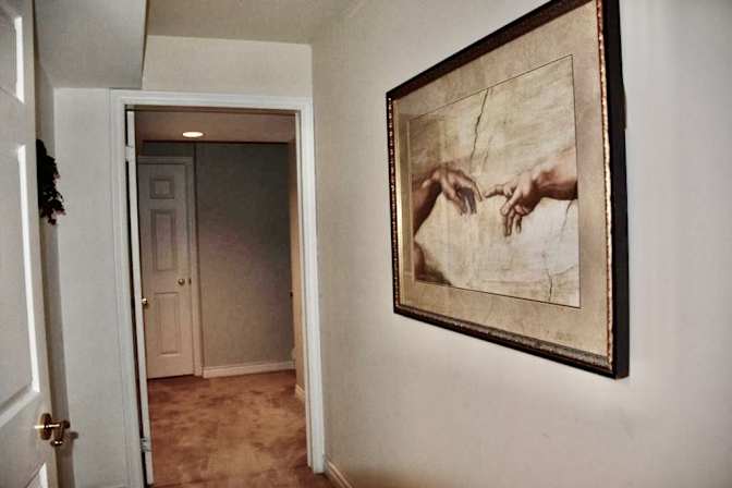 Mahnaz Shahrzad Asr's room