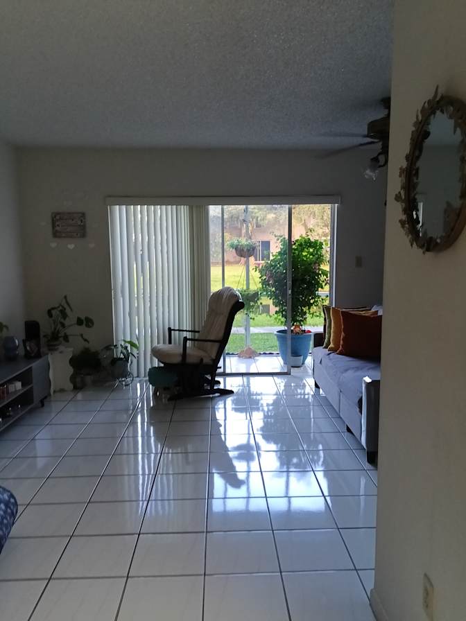 Yeney Abreu's room