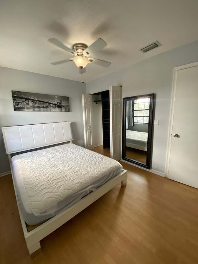 paulina's room