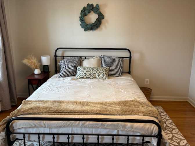 Elisa's room