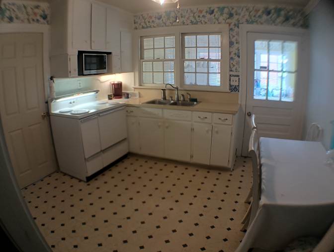 Tom's room