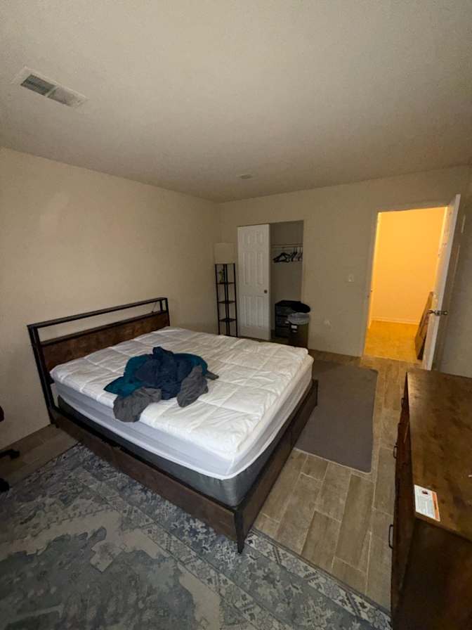 nick's room