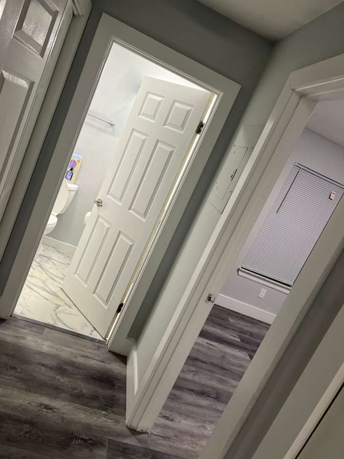 Vernice's room