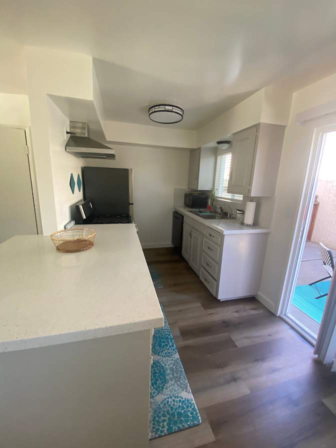 Aga's Beach Pad Room!'s room