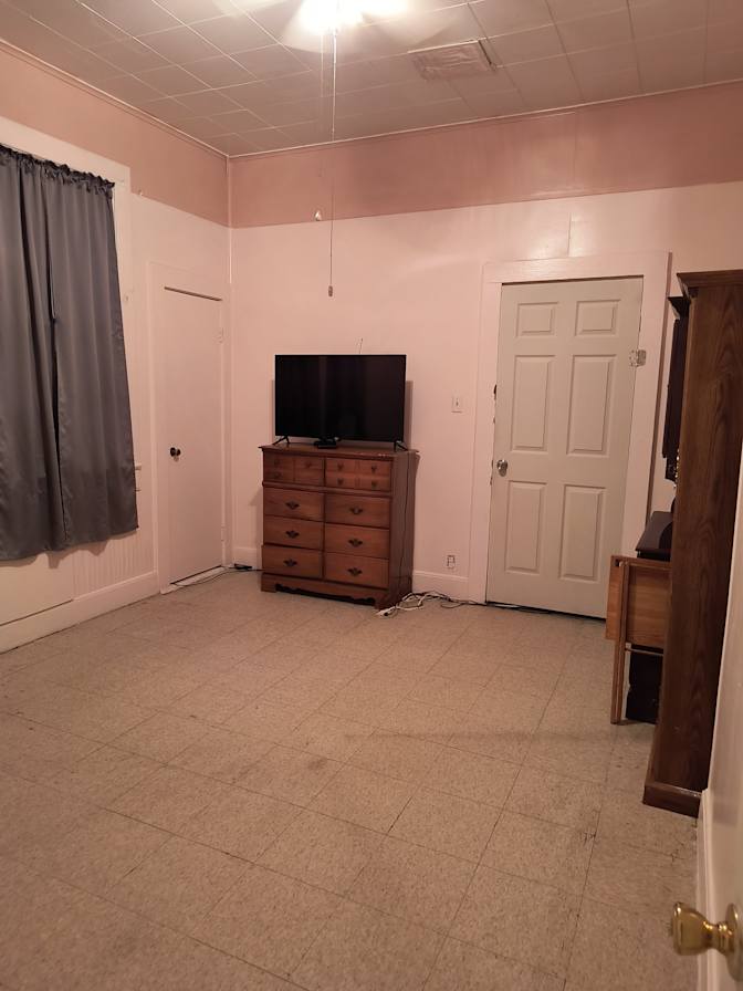 Wendy Giardina's room