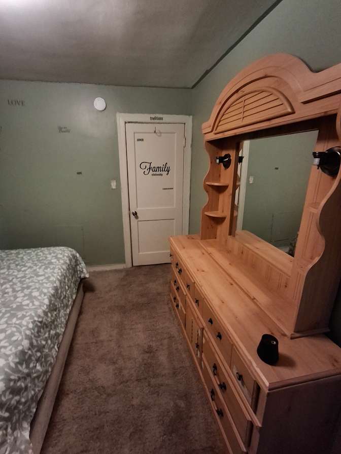 Jamar's room