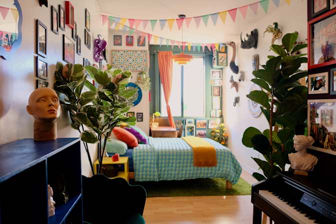 Abir's room