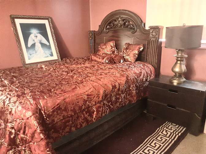 Lisa's room