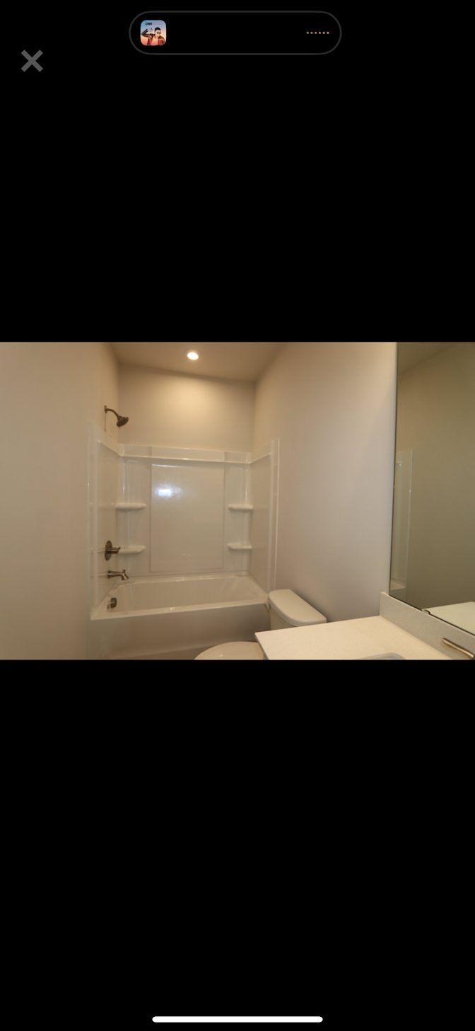 Alcove Rooms's room