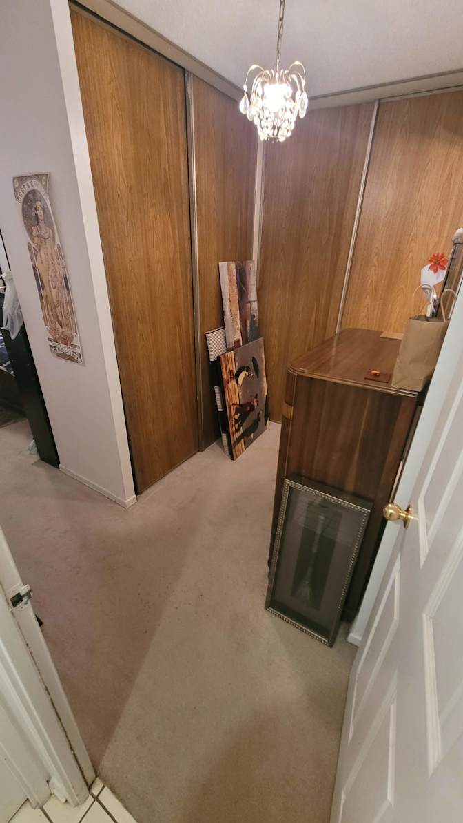 Filip's room