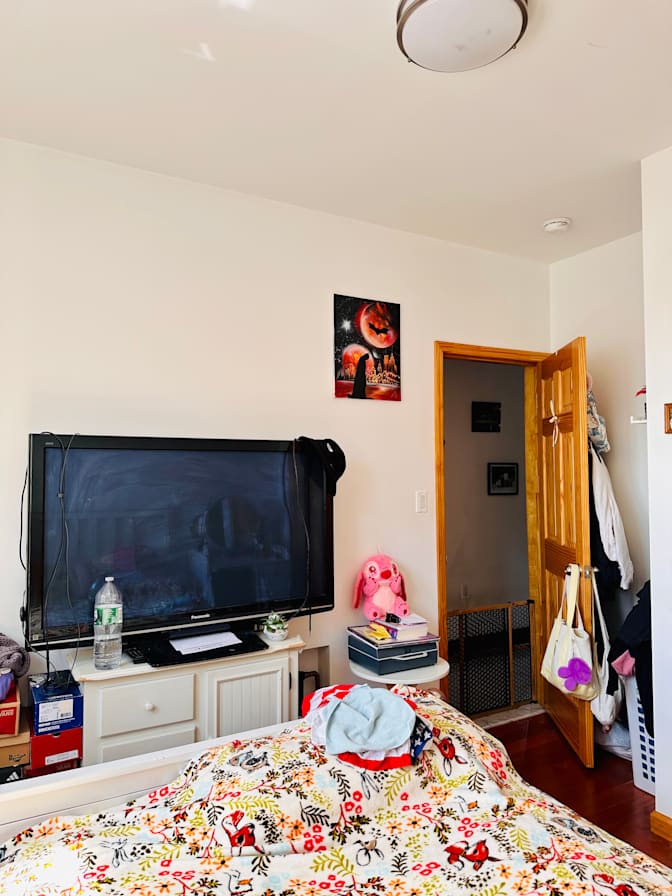 Samantha's room