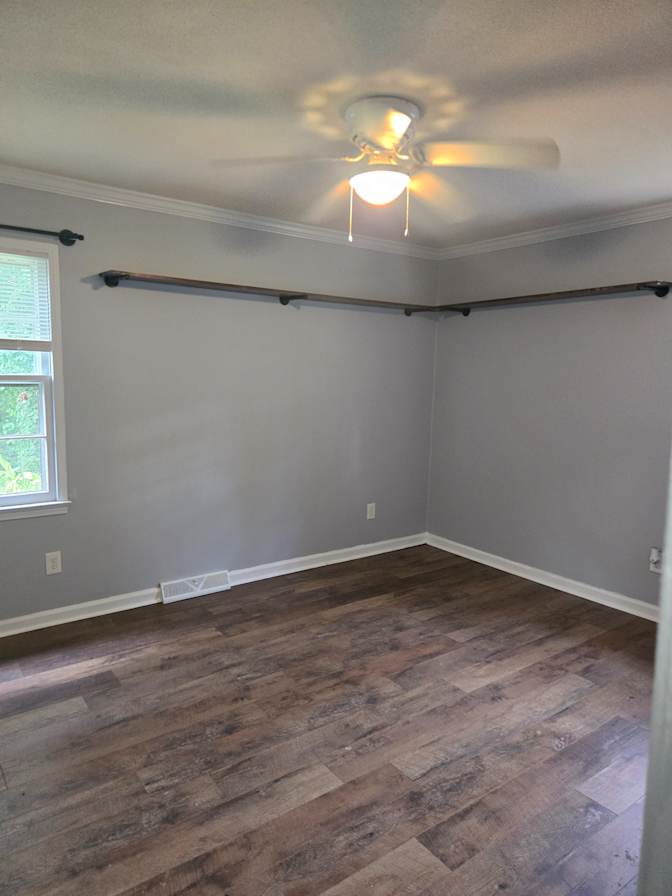Alcove Rooms's room