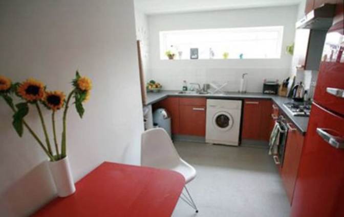 L.O's room