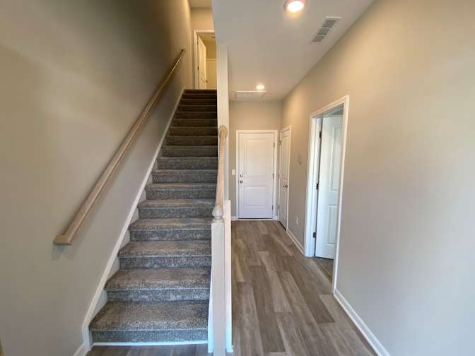 Alcove Rooms's room
