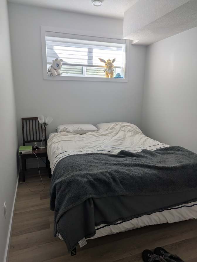 Laurie Desrochers's room