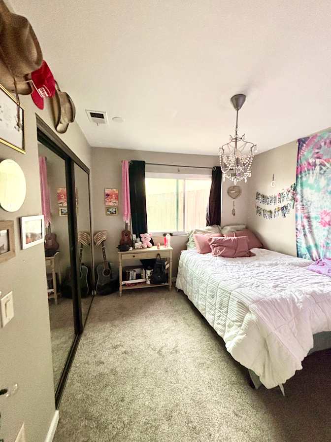 Natalia's room