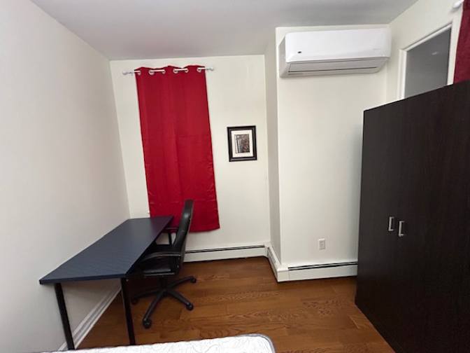 Santhi Varanasi's room