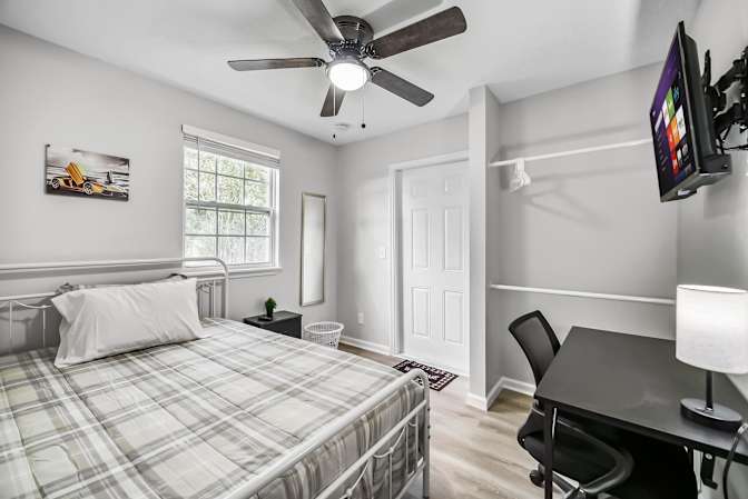 PadSplit's room