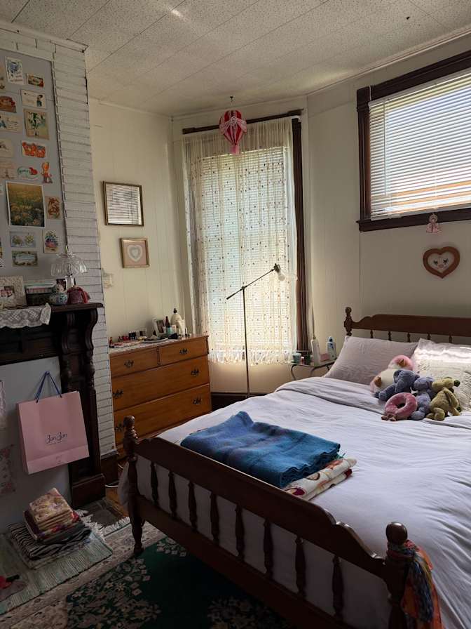 Luna's room