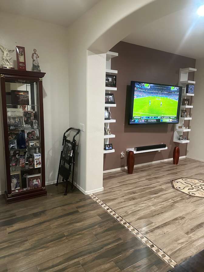 Craig's room