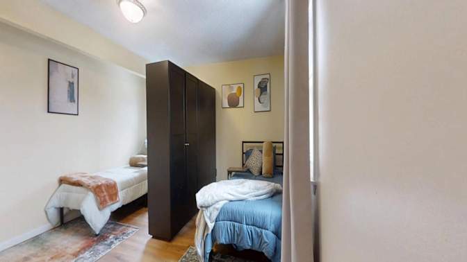 Pat's room