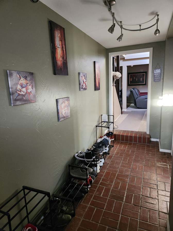 Max's room