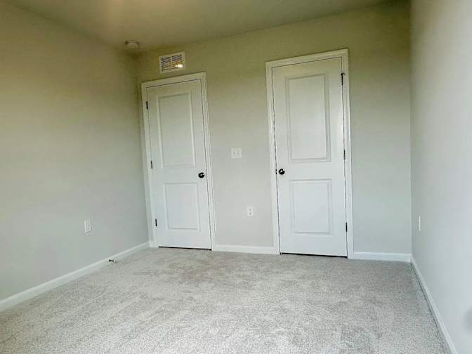 Alcove Rooms's room