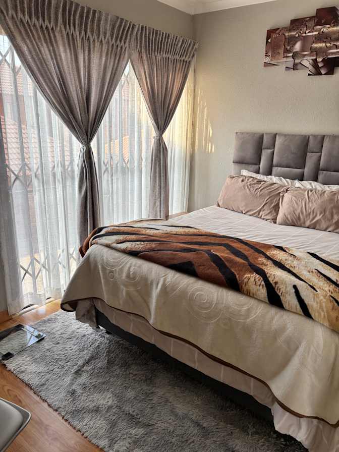 Nhlanhla's room