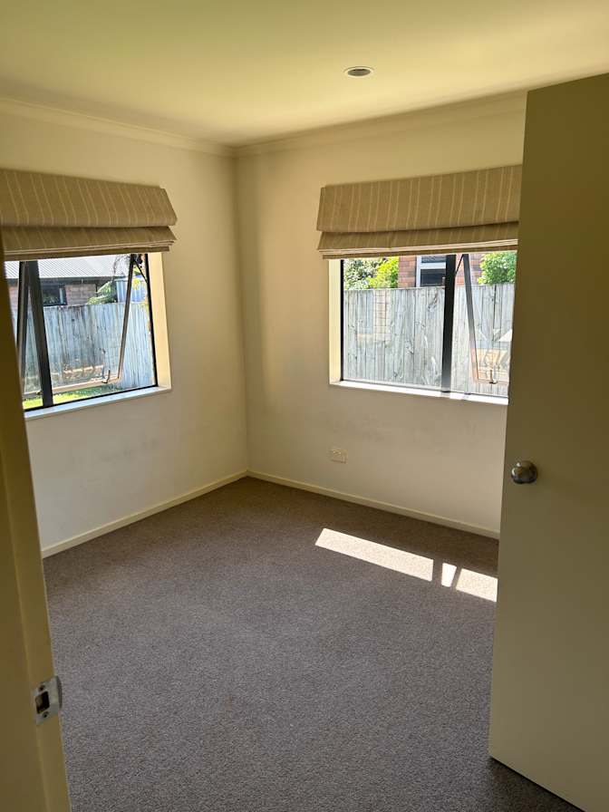 Geoff's room