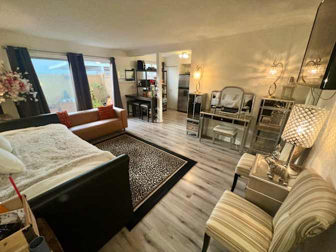 Mark's room